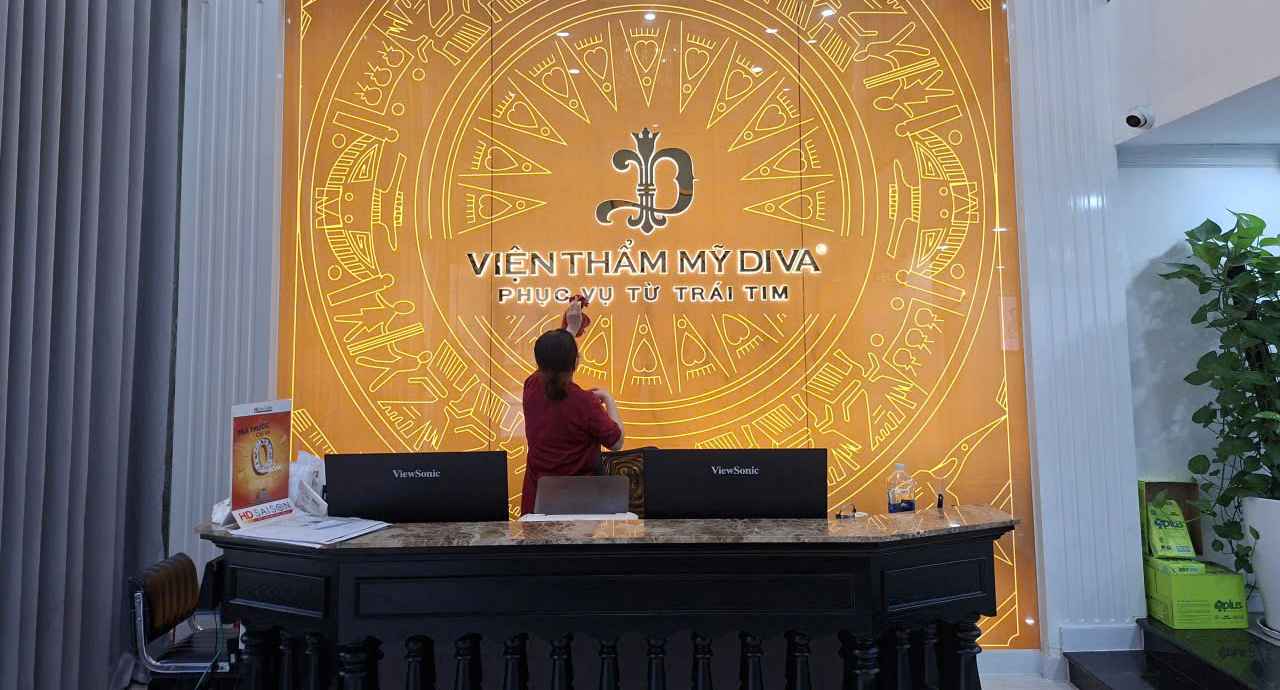 dịch vụ vệ sinh minhthu chuyên vệ sinh trường học, bệnh viện, nhà kho, nhà xưởng, gara, phòng gym