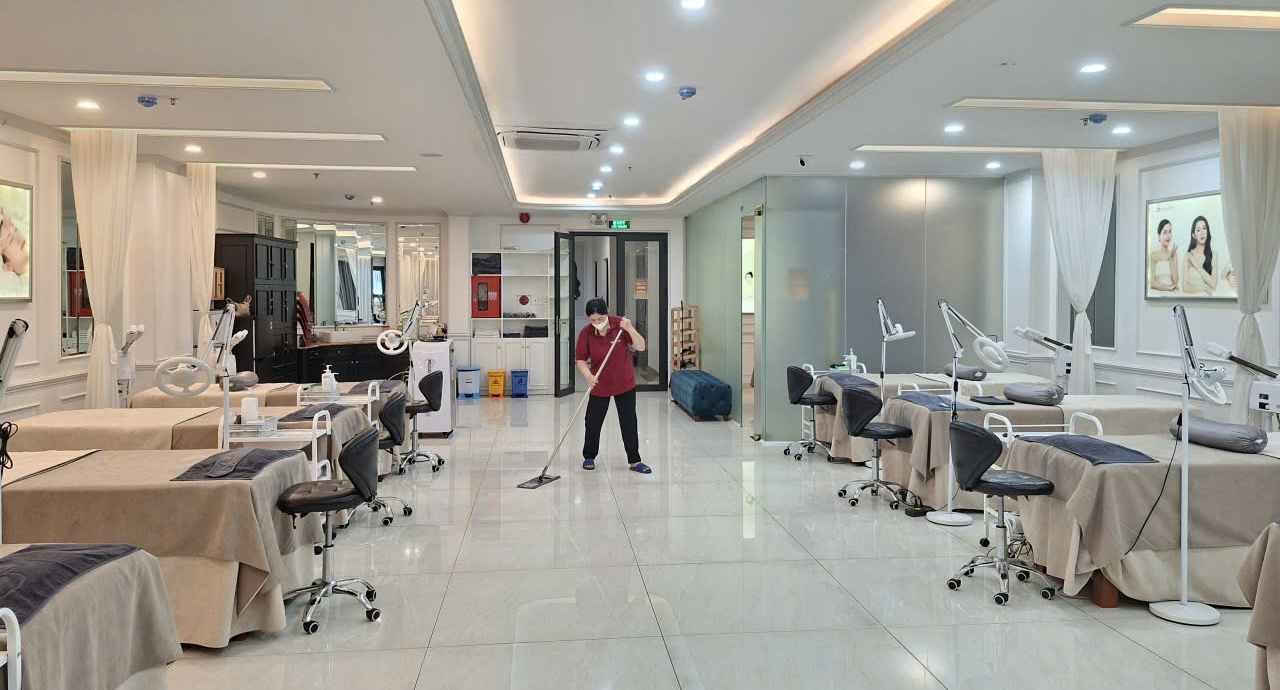 dịch vụ vệ sinh minhthu chuyên vệ sinh trường học, bệnh viện, nhà kho, nhà xưởng, gara, phòng gym